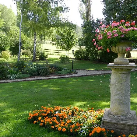 Domaine De Montaigu Couette-café *