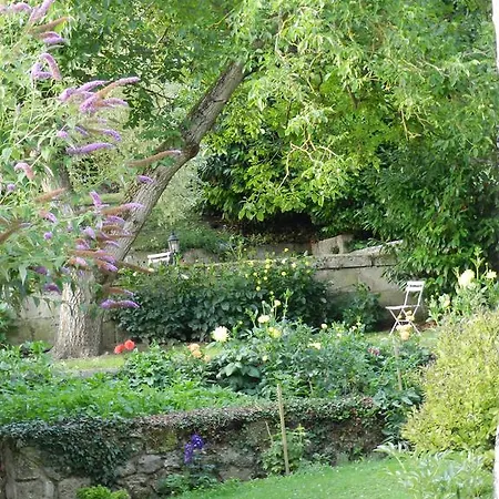Domaine De Montaigu Ambleny