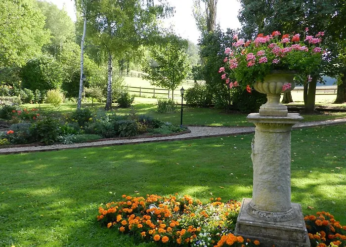 Domaine De Montaigu Couette-café *